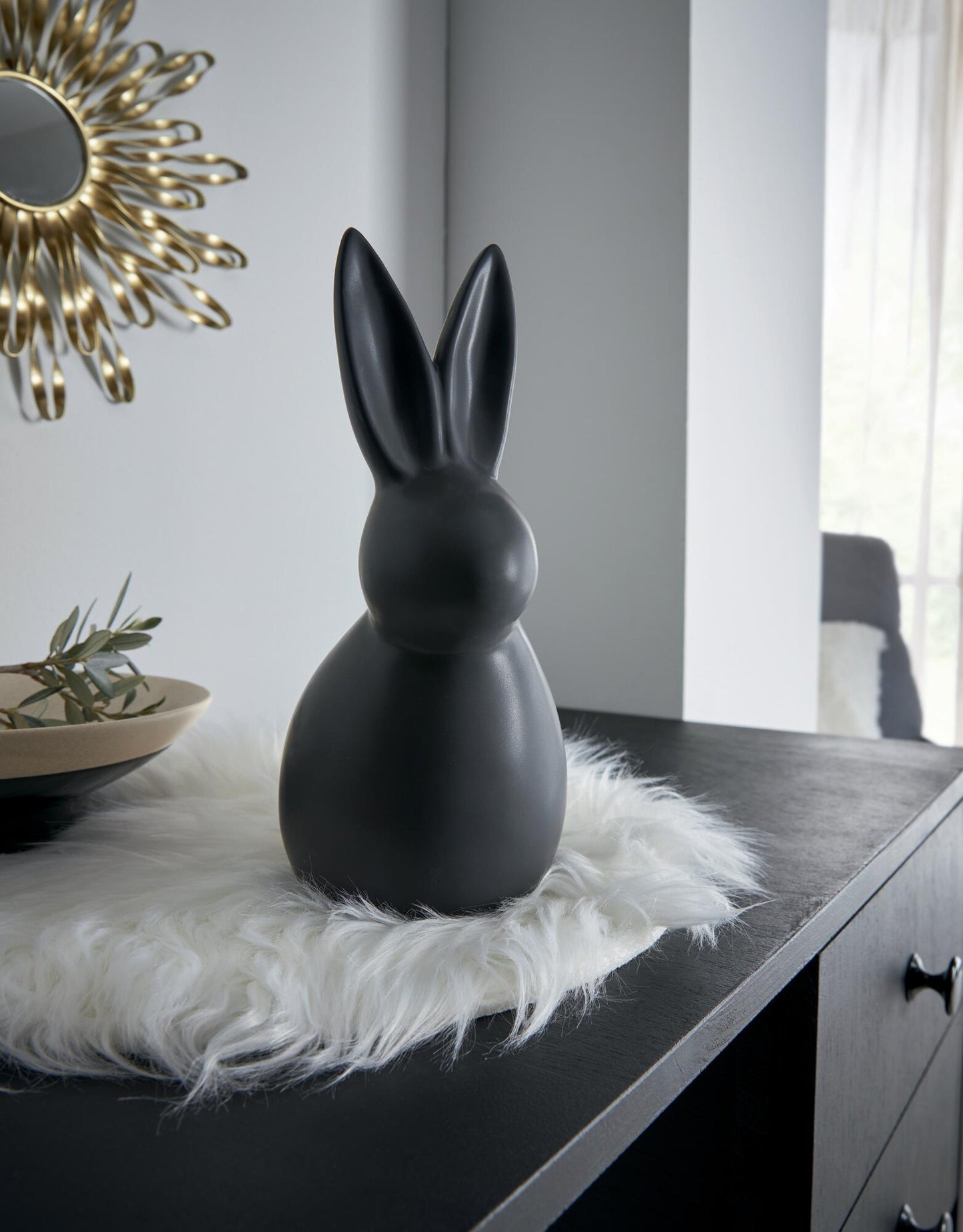 Hase Peter in mattschwarz 26cm