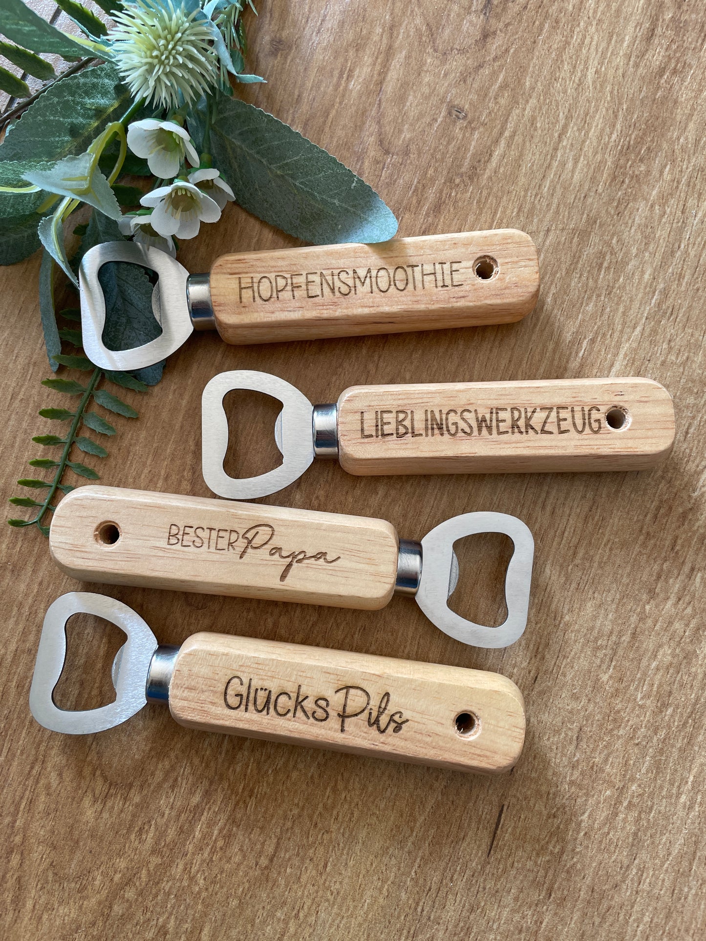 Flaschenöffner aus Holz mit Metall, verschiedene Sprüche