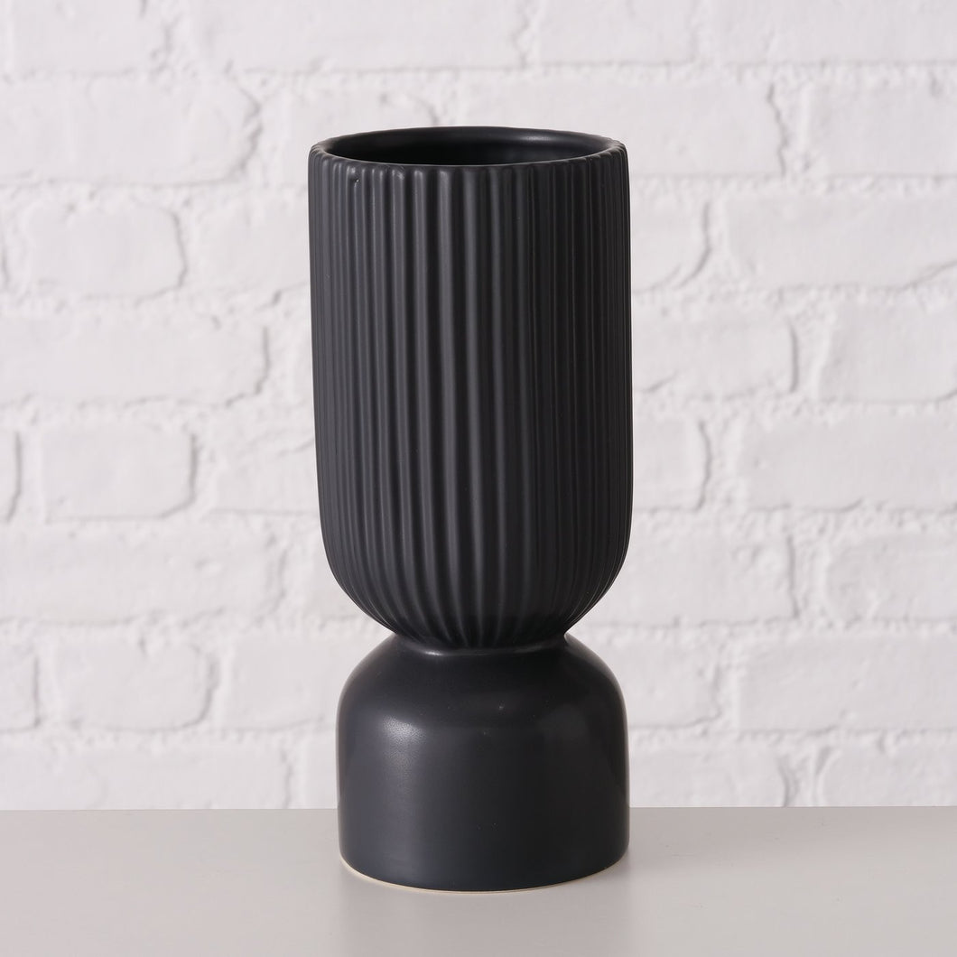 Vase Gino, in schwarz matt, Höhe 23cm, Fuß matt, Korpus geriffelt