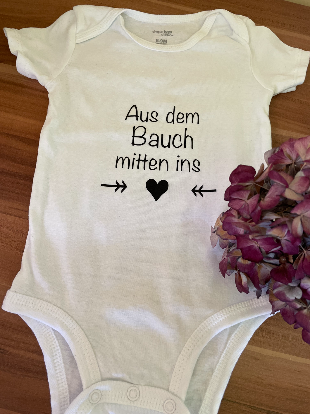 Personalisierte Babygeschenke - BabyBody mit Schriftzug